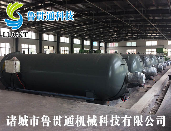 Indirect heating curing tank