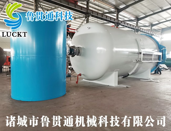 Composite autoclave