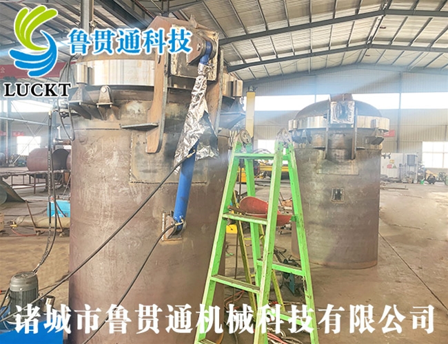 Vacuum pressure impregnation tank in production