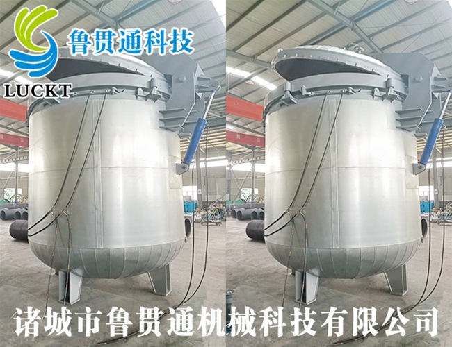 Vacuum high pressure paint immersion tank with diameter of 2.5 meters